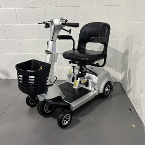 Mid Size Sliver 5 Wheel Mobility Scooter